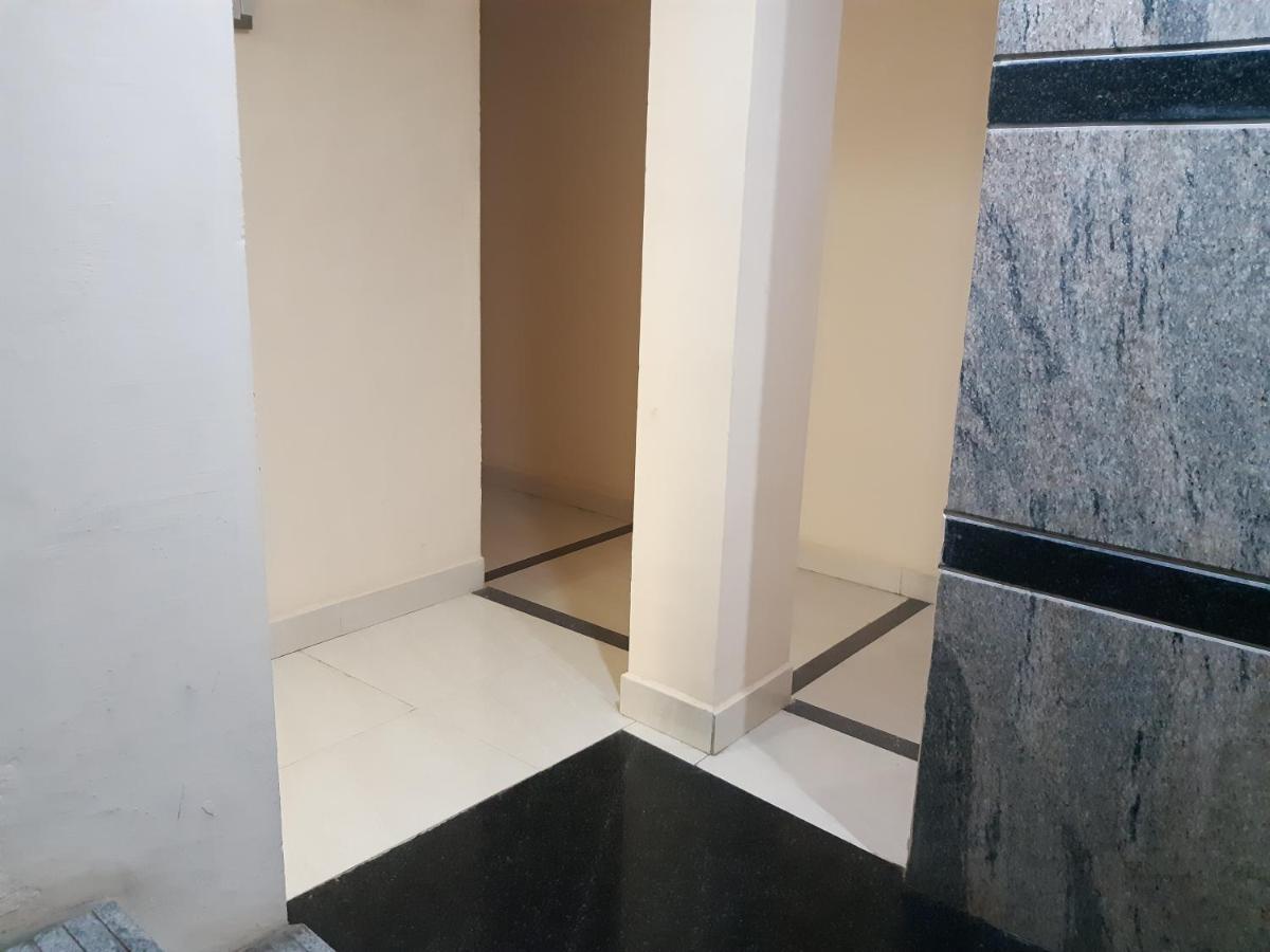 Cnr Residency Hotel Madanapalle Exterior photo